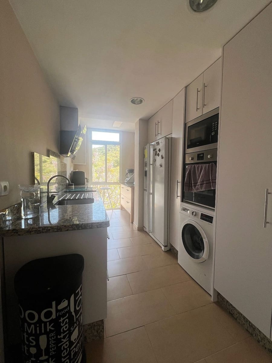 2 Zimmer Apartment zu verkaufen in Calahonda mit Pool - 330.000 € (Ref: 10021750)