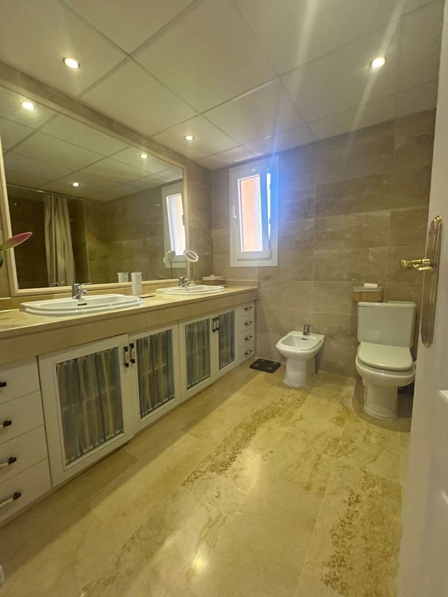 2 Zimmer Apartment zu verkaufen in Calahonda mit Pool - 330.000 € (Ref: 10021750)