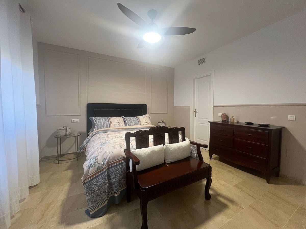 2 Zimmer Apartment zu verkaufen in Calahonda mit Pool - 330.000 € (Ref: 10021750)