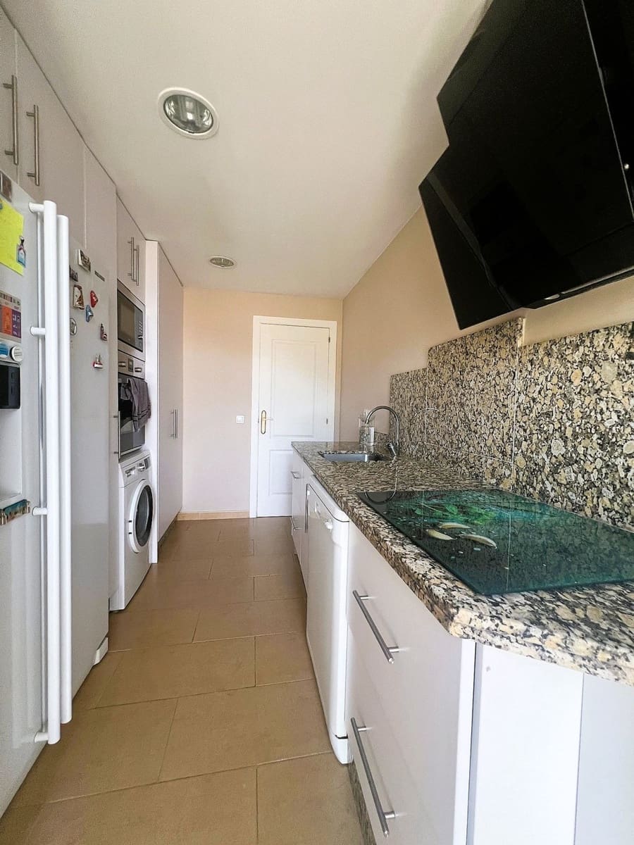 2 Zimmer Apartment zu verkaufen in Calahonda mit Pool - 330.000 € (Ref: 10021750)