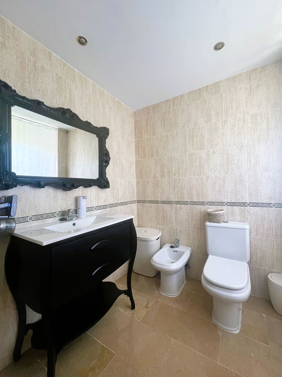 2 Zimmer Apartment zu verkaufen in Calahonda mit Pool - 330.000 € (Ref: 10021750)