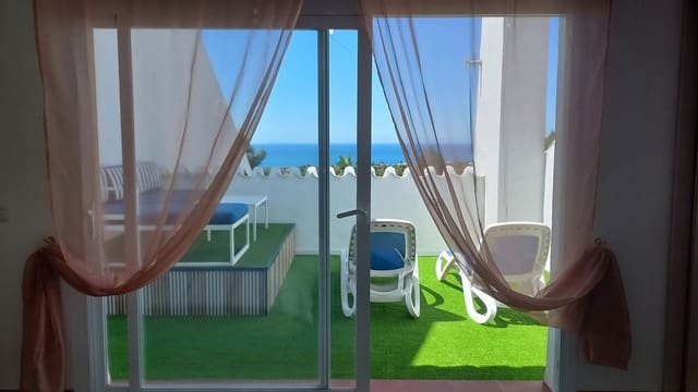 4 sovrum Semi-fristående Villa till salu i Calahonda, Mijas med pool - 649 000 € (Ref: 10021753)