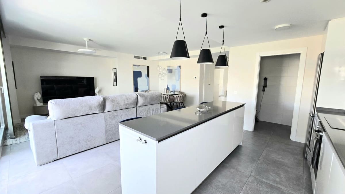 4 chambre Appartement à vendre à La Cala de Mijas avec piscine - 969 000 € (Ref: 10021755)