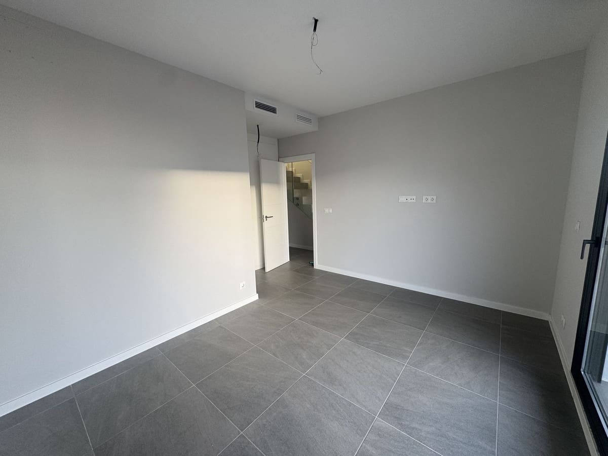 3 slaapkamer Huis te koop in Riviera del Sol met zwembad - € 595.000 (Ref: 10021757)