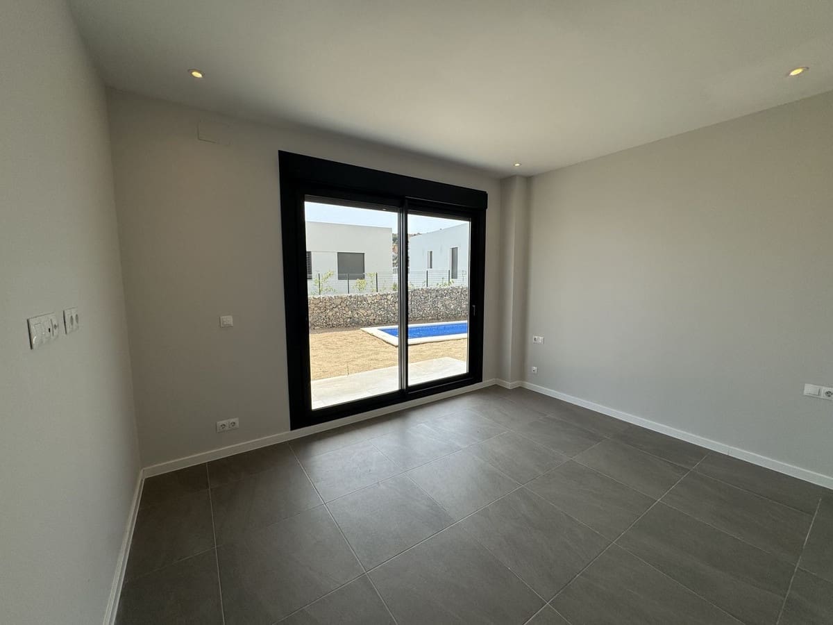 3 slaapkamer Huis te koop in Riviera del Sol met zwembad - € 595.000 (Ref: 10021757)