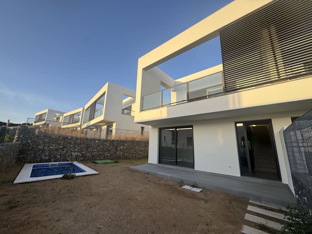 3 slaapkamer Huis te koop in Riviera del Sol met zwembad - € 595.000 (Ref: 10021757)