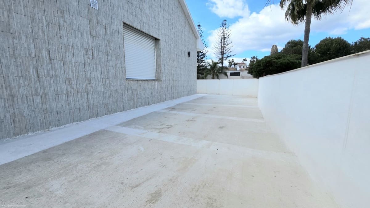 Chalet de 8 habitaciones en Riviera del Sol en venta con piscina garaje - 1.550.000 € (Ref: 10021758)