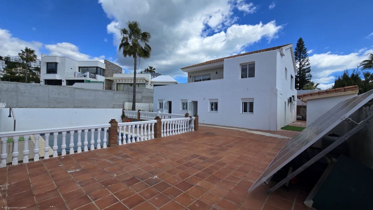 Chalet de 8 habitaciones en Riviera del Sol en venta con piscina garaje - 1.550.000 € (Ref: 10021758)