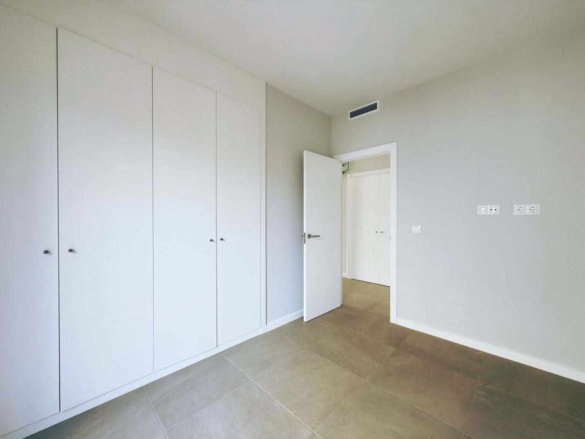 4 makuuhuone Paritalo myytävänä paikassa Riviera del Sol mukana uima-altaan - 585 000 € (Ref: 10021759)