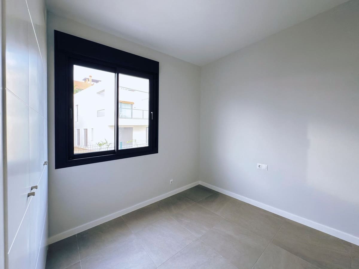 4 makuuhuone Paritalo myytävänä paikassa Riviera del Sol mukana uima-altaan - 585 000 € (Ref: 10021759)