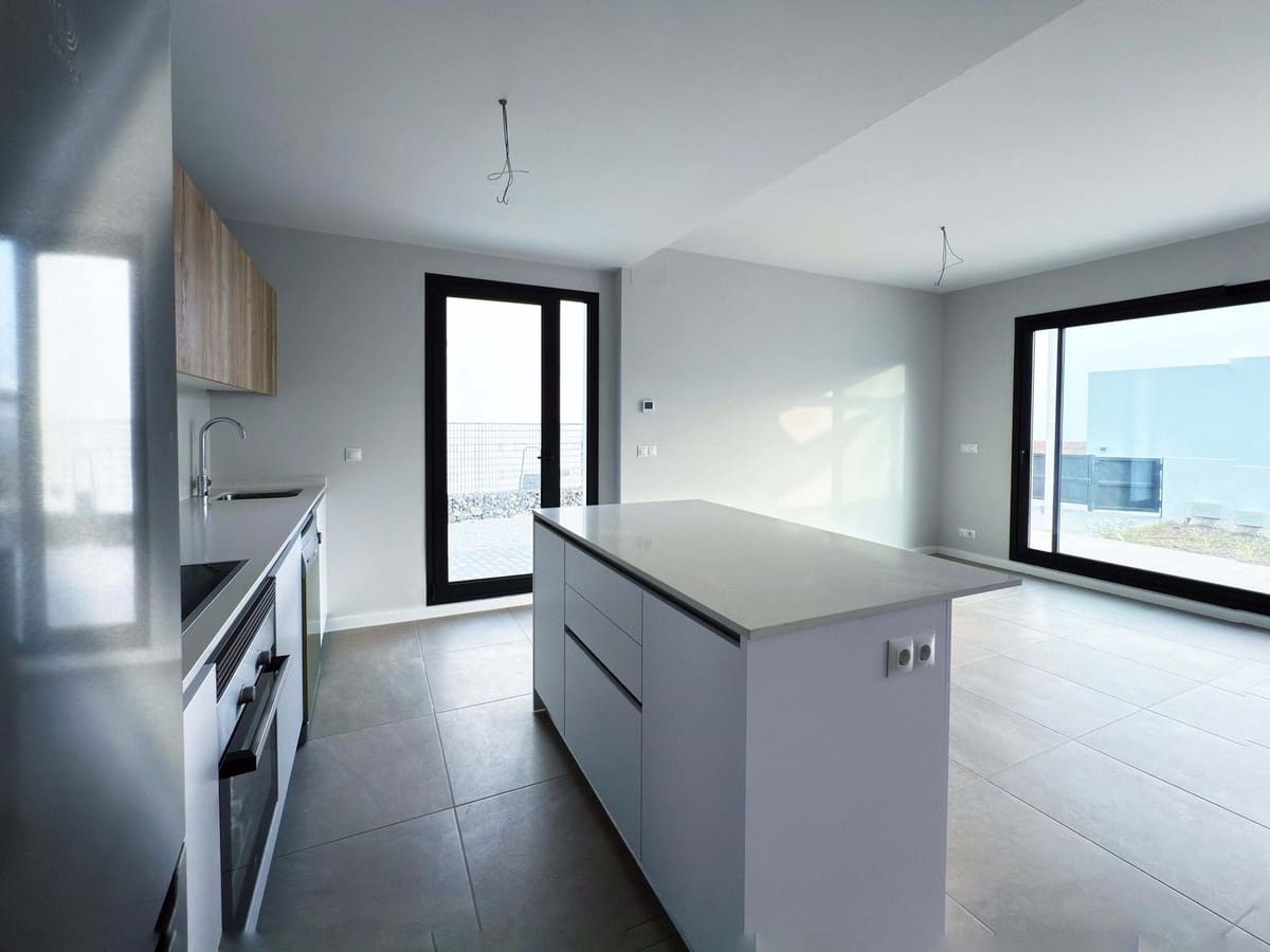 4 makuuhuone Paritalo myytävänä paikassa Riviera del Sol mukana uima-altaan - 585 000 € (Ref: 10021759)