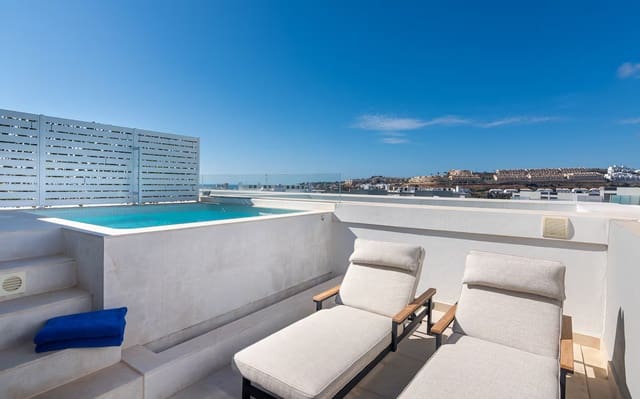 Casa de 4 habitaciones en La Cala de Mijas, Mijas en venta con piscina - 1.295.000 € (Ref: 10021760)