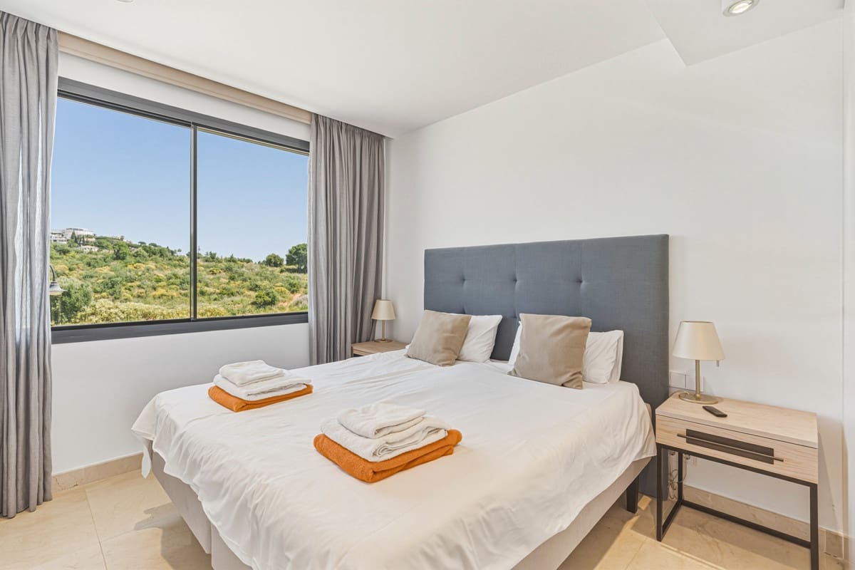 Casa de 4 habitaciones en La Cala de Mijas en venta con piscina - 1.295.000 € (Ref: 10021760)