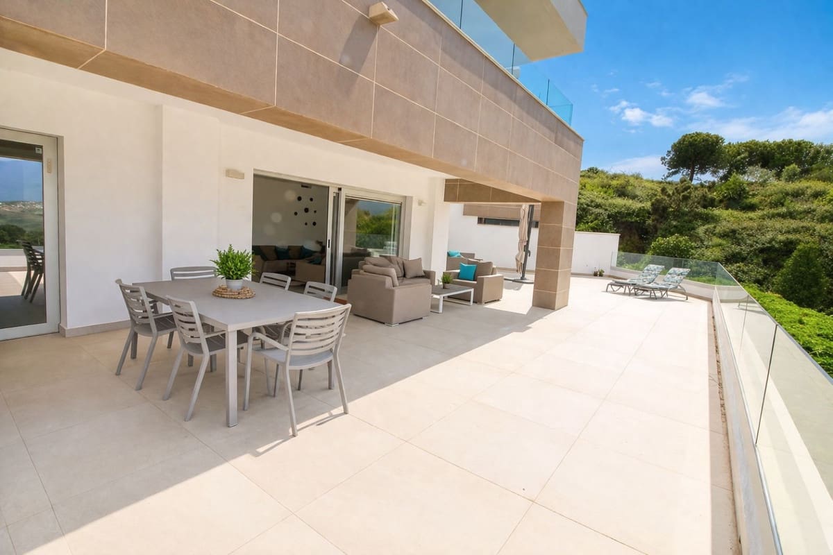 3 makuuhuone Huoneisto myytävänä paikassa La Cala Golf mukana uima-altaan - 595 000 € (Ref: 10021761)
