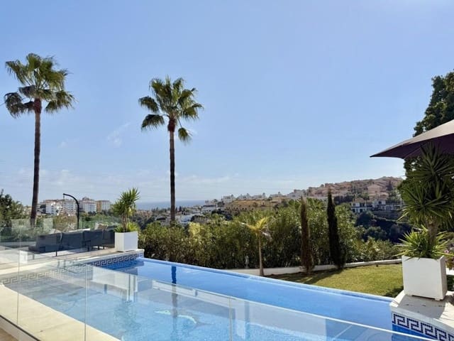 3 makuuhuone Huvila myytävänä paikassa Riviera del Sol, Mijas mukana uima-altaan 
autotalli - 1 310 000 € (Ref: 10021762)