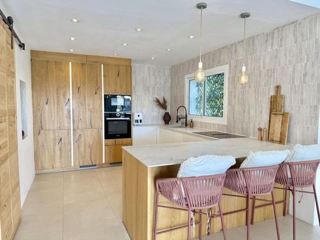 3 makuuhuone Huvila myytävänä paikassa Riviera del Sol, Mijas mukana uima-altaan 
autotalli - 1 310 000 € (Ref: 10021762)
