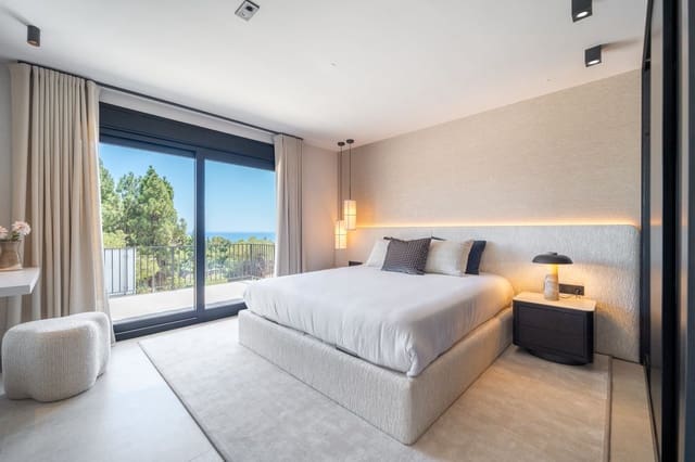 5 quarto Moradia para venda em La Cala de Mijas, Mijas com piscina garagem - 2 195 000 € (Ref: 10021763)