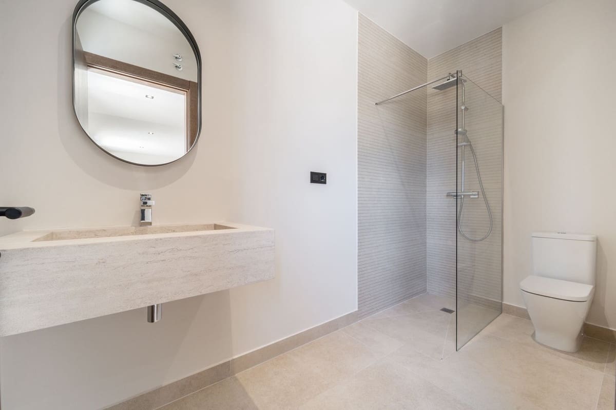5 quarto Moradia para venda em La Cala de Mijas com piscina garagem - 2 195 000 € (Ref: 10021763)