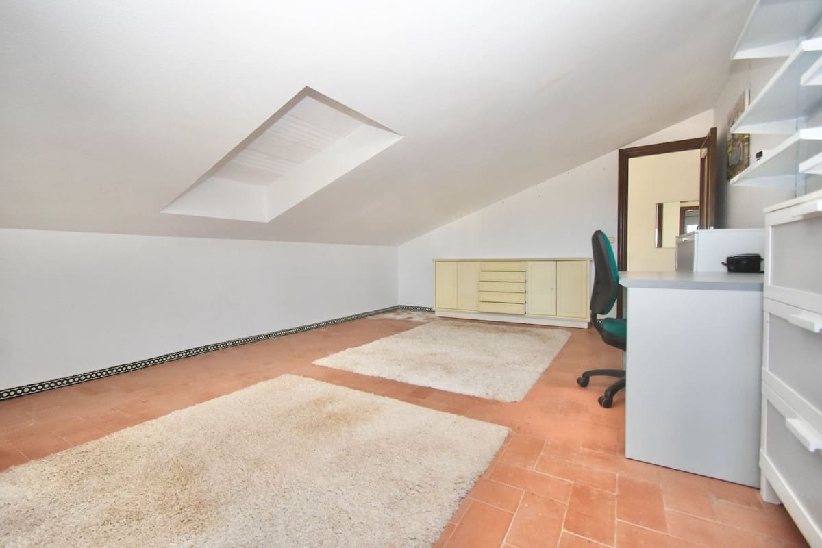 5 bedroom Villa for sale in La Cala de Mijas with pool garage - € 1,230,000 (Ref: 10021764)