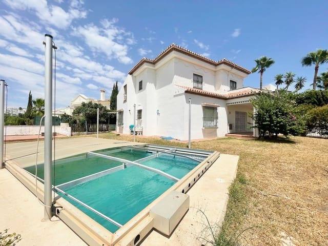 Chalet de 5 habitaciones en La Cala de Mijas, Mijas en venta con piscina garaje - 1.230.000 € (Ref: 10021764)