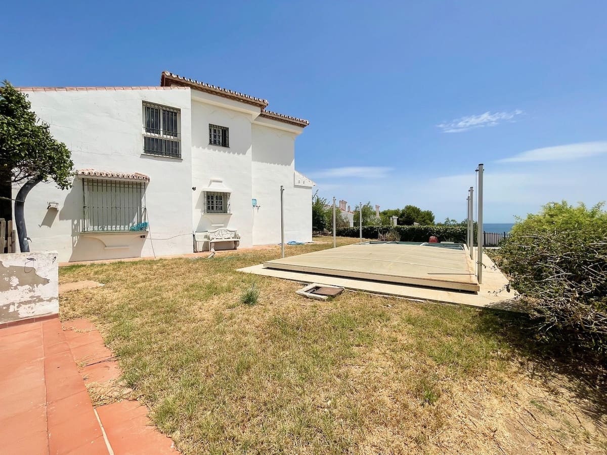 5 chambre Villa/Maison à vendre à La Cala de Mijas avec piscine garage - 1 230 000 € (Ref: 10021764)