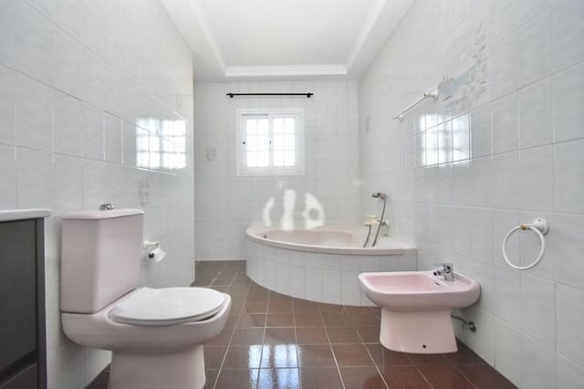 Chalet de 5 habitaciones en La Cala de Mijas, Mijas en venta con piscina garaje - 1.230.000 € (Ref: 10021764)