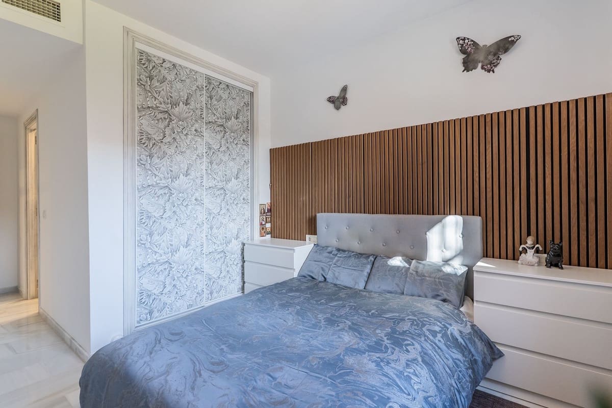 2 chambre Appartement à vendre à Riviera del Sol avec piscine garage - 320 000 € (Ref: 10021765)
