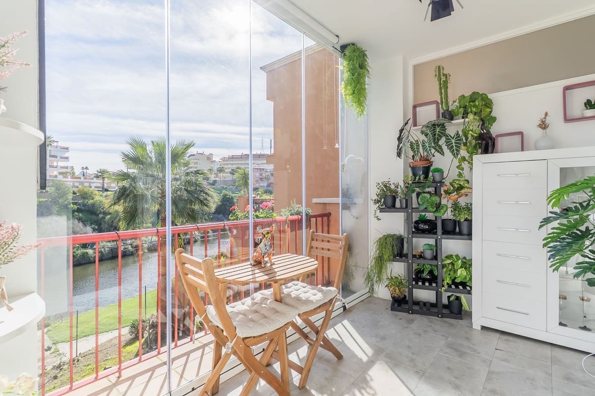 2 chambre Appartement à vendre à Riviera del Sol avec piscine garage - 320 000 € (Ref: 10021765)