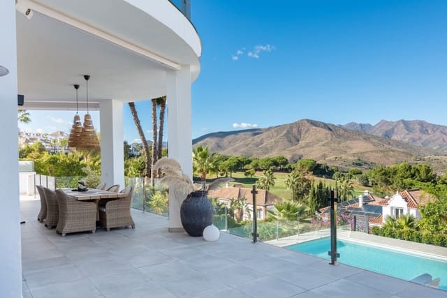 4 makuuhuone Huvila myytävänä paikassa La Cala Golf, Mijas mukana uima-altaan - 2 395 000 € (Ref: 10021767)
