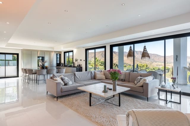 4 makuuhuone Huvila myytävänä paikassa La Cala Golf, Mijas mukana uima-altaan - 2 395 000 € (Ref: 10021767)