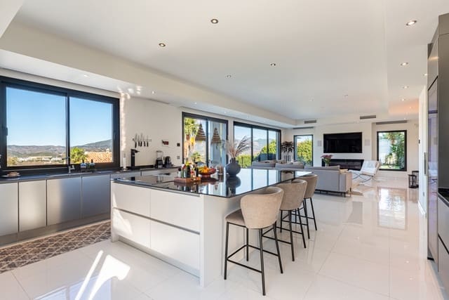 4 makuuhuone Huvila myytävänä paikassa La Cala Golf, Mijas mukana uima-altaan - 2 395 000 € (Ref: 10021767)