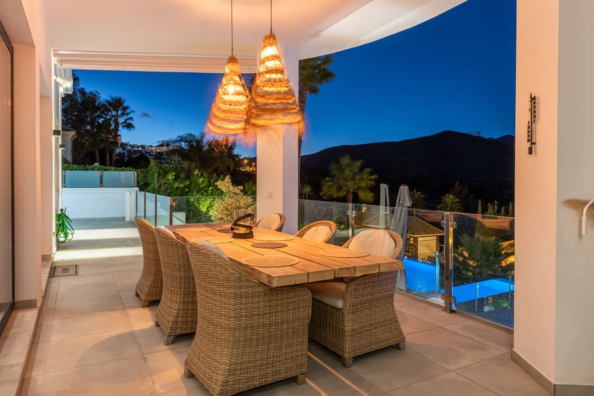 4 bedroom Villa for sale in La Cala Golf with pool - € 2,395,000 (Ref: 10021767)