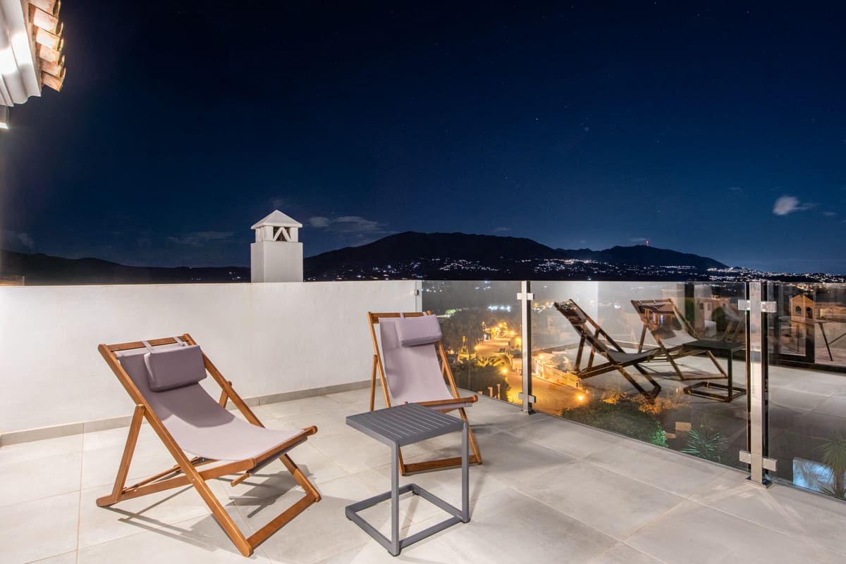 4 bedroom Villa for sale in La Cala Golf with pool - € 2,395,000 (Ref: 10021767)