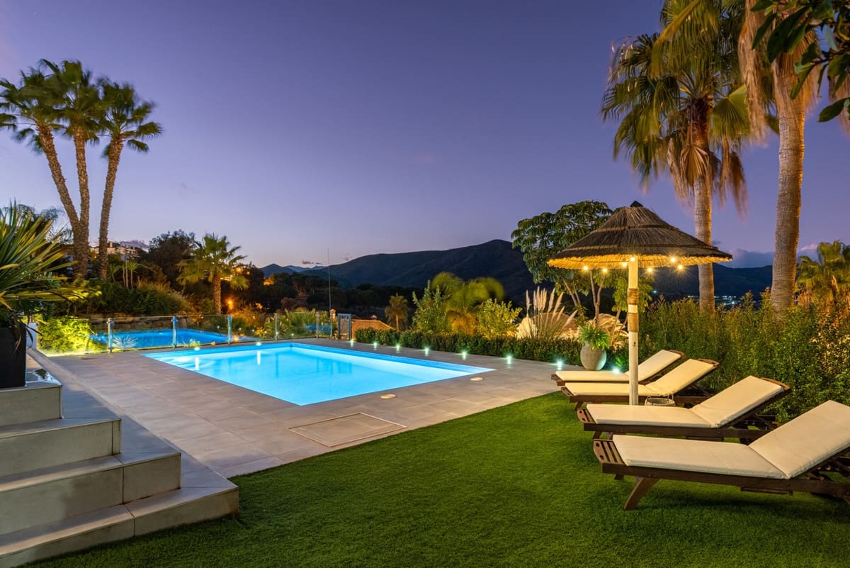 4 bedroom Villa for sale in La Cala Golf with pool - € 2,395,000 (Ref: 10021767)