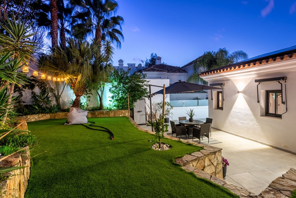 4 bedroom Villa for sale in La Cala Golf with pool - € 2,395,000 (Ref: 10021767)