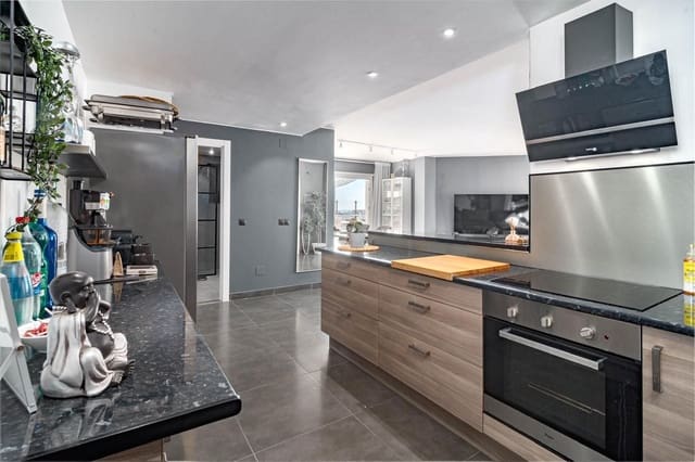 2 chambre Appartement à vendre à Nueva Andalucia, Marbella - 749 000 € (Ref: 10024707)