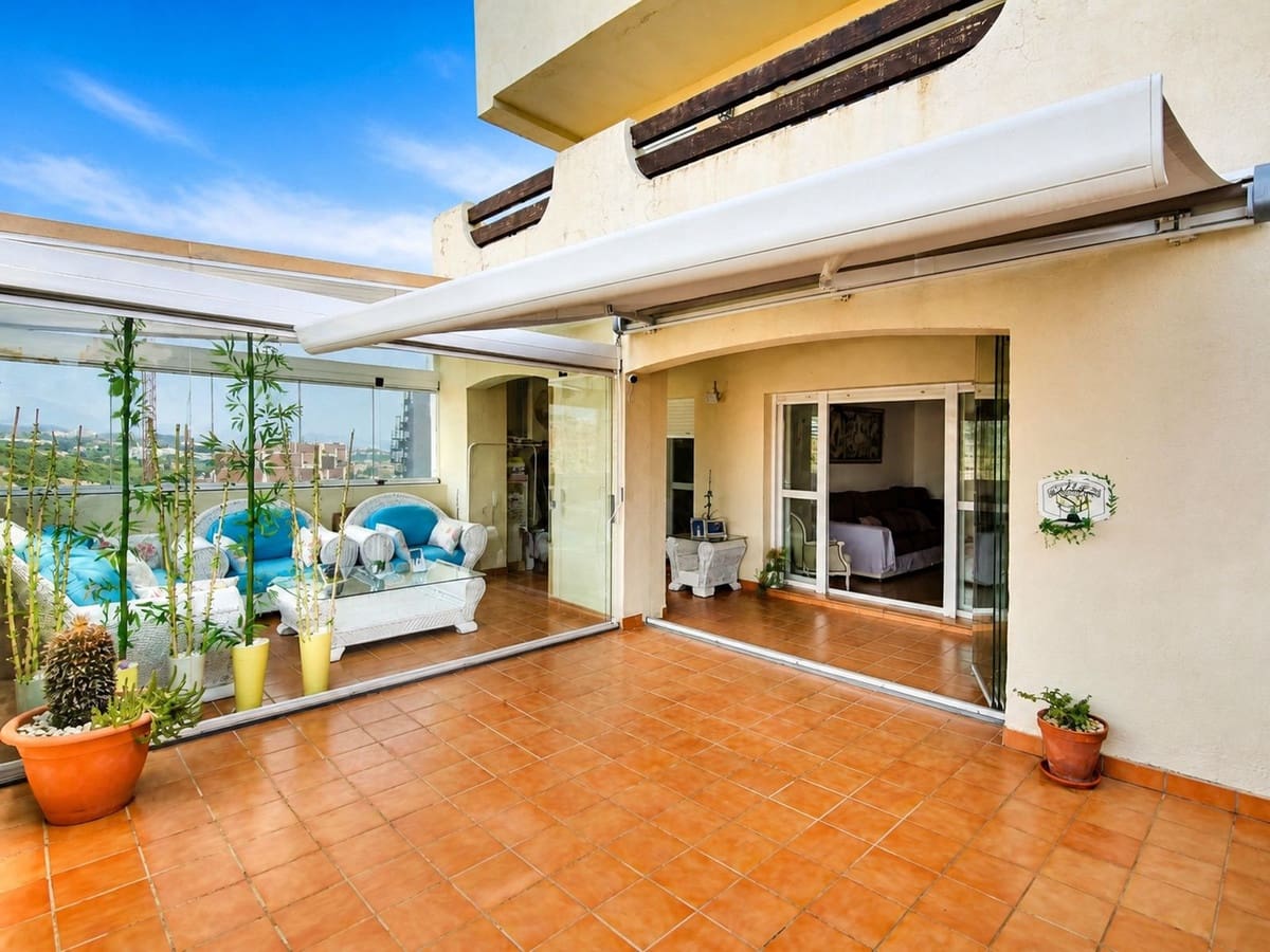 2 chambre Appartement à vendre à La Duquesa / Puerto de la Duquesa avec piscine - 325 000 € (Ref: 10024708)