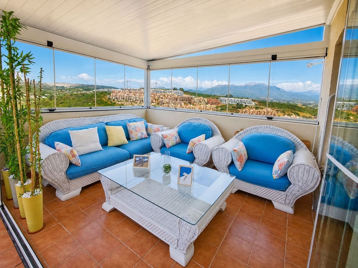 2 chambre Appartement à vendre à La Duquesa / Puerto de la Duquesa avec piscine - 325 000 € (Ref: 10024708)