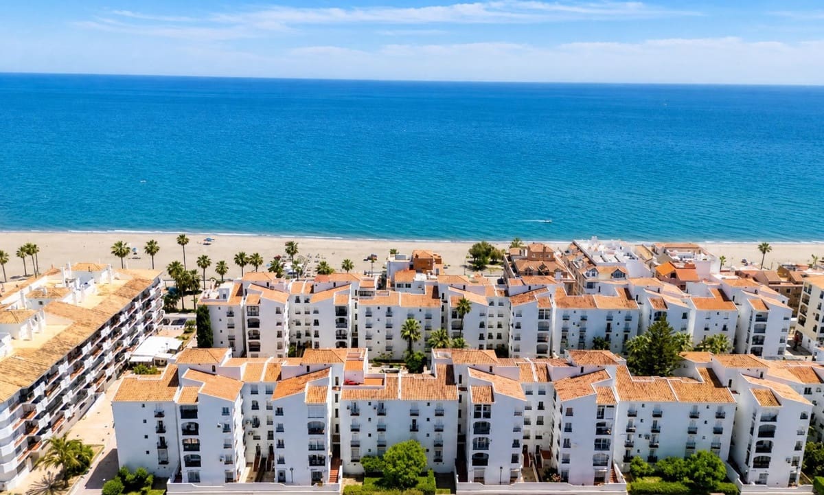 1 chambre Appartement à vendre à San Luis de Sabinillas avec piscine - 220 000 € (Ref: 10024710)
