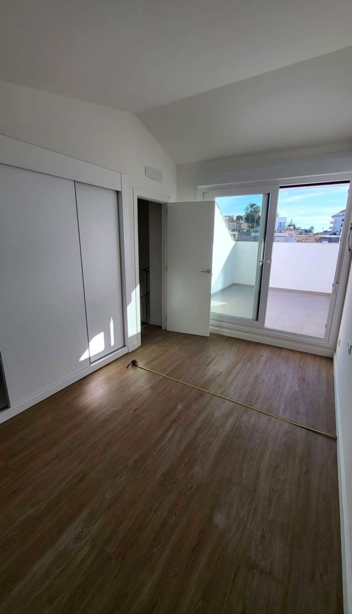 3 makuuhuone Huoneisto myytävänä paikassa Fuengirola mukana uima-altaan 
autotalli - 325 000 € (Ref: 10024713)