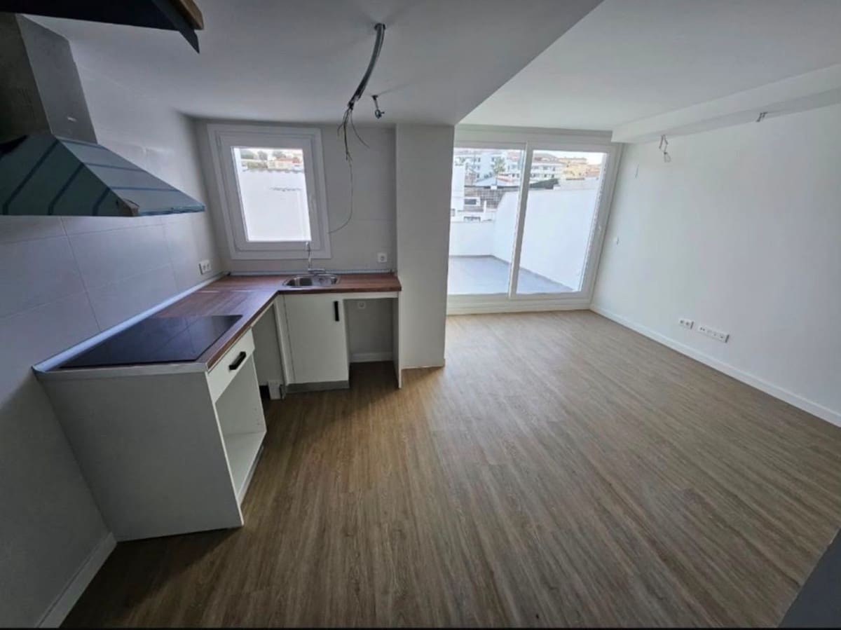 3 makuuhuone Huoneisto myytävänä paikassa Fuengirola mukana uima-altaan 
autotalli - 325 000 € (Ref: 10024713)