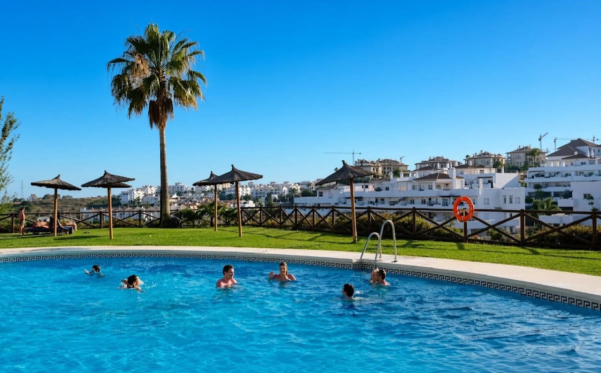 2 chambre Appartement à vendre à New Golden Mile avec piscine garage - 399 000 € (Ref: 10024714)