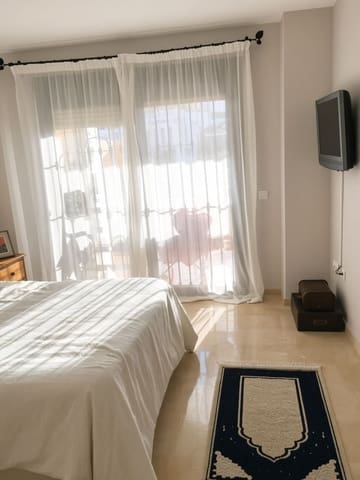 2 chambre Appartement à vendre à Selwo, Estepona avec piscine garage - 399 000 € (Ref: 10024714)
