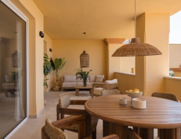 3 soverom Leilighet til salgs i Nueva Andalucia, Marbella med svømmebasseng garasje - € 955 000 (Ref: 10024715)