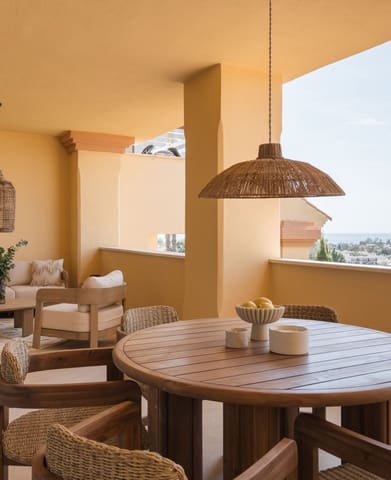 3 soverom Leilighet til salgs i Nueva Andalucia, Marbella med svømmebasseng garasje - € 955 000 (Ref: 10024715)