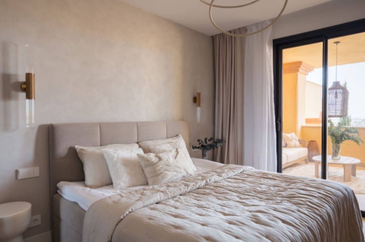 3 soverom Leilighet til salgs i Nueva Andalucia med svømmebasseng garasje - € 955 000 (Ref: 10024715)