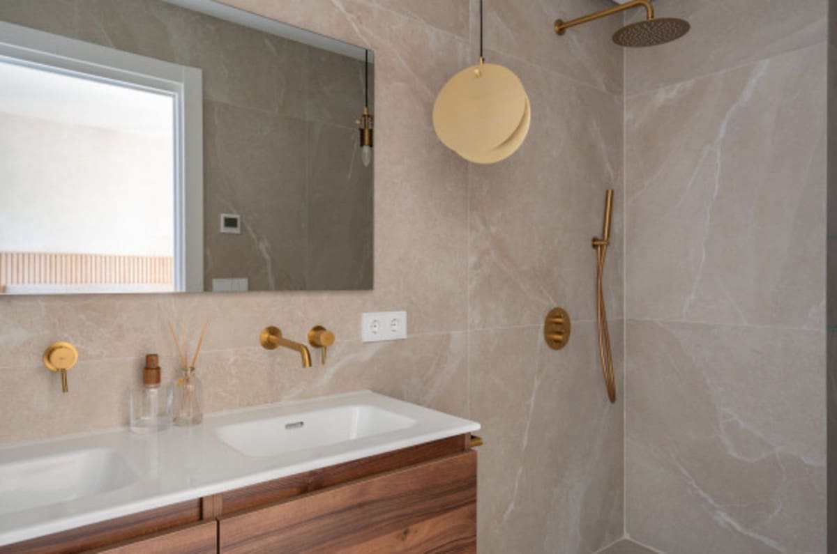 3 soverom Leilighet til salgs i Nueva Andalucia med svømmebasseng garasje - € 955 000 (Ref: 10024715)