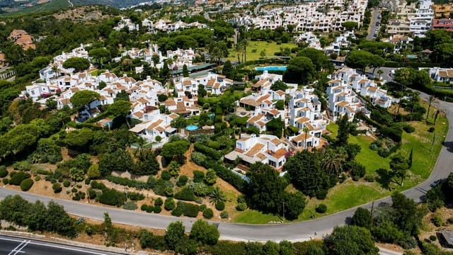 3 quarto Moradia para venda em Bahia de Casares, Casares com piscina - 680 000 € (Ref: 10024716)
