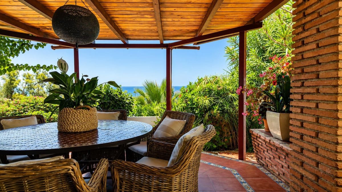 3 quarto Moradia para venda em Bahia de Casares com piscina - 680 000 € (Ref: 10024716)