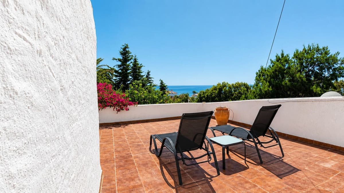 3 quarto Moradia para venda em Bahia de Casares com piscina - 680 000 € (Ref: 10024716)